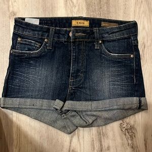 STS Blue size 3 shorts